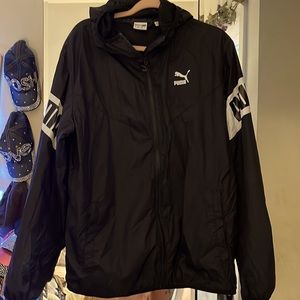 PUMA JACKET WINDBREAKER BLACK AND WHITE SIZE LARGE
